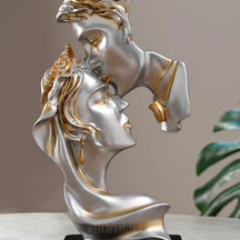 Estatueta Decorativa Luxo - Design Beijo Casal